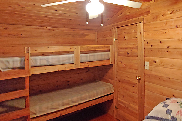 Deluxe Cabin 5 Bunk Bed